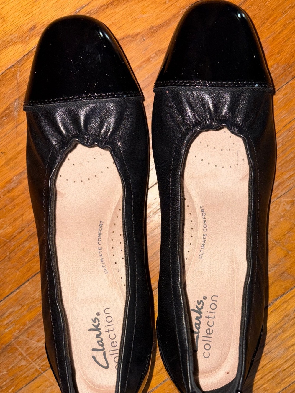 Clarks Juliet  Black Leather Ballet Flats with Glossy Cap Toe